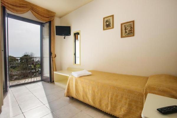 Bed and Breakfast Oz House Scalea Exterior foto